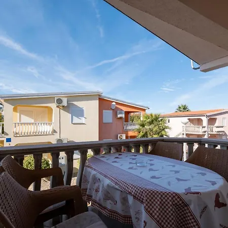 With Parking Space - 20177 ויר