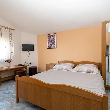 With Parking Space - 20177