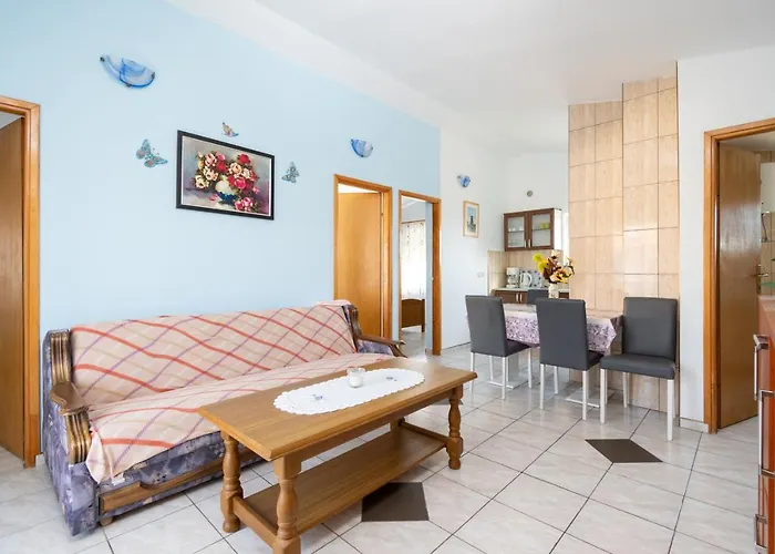 With Parking Space - 20177 Apartman