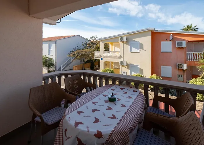 With Parking Space - 20177 Apartman *