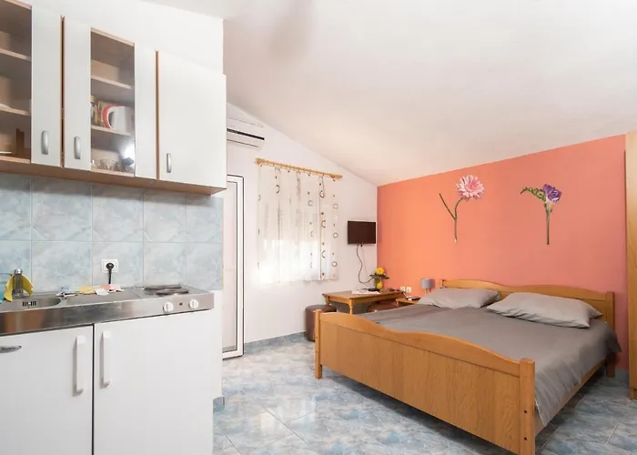 With Parking Space - 20177 Apartman