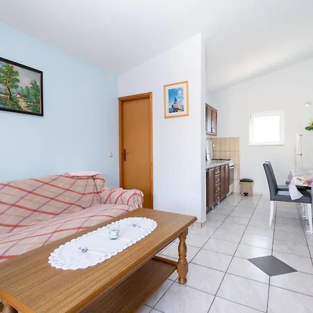 Apartment Isolated With A Parking Space - 20177